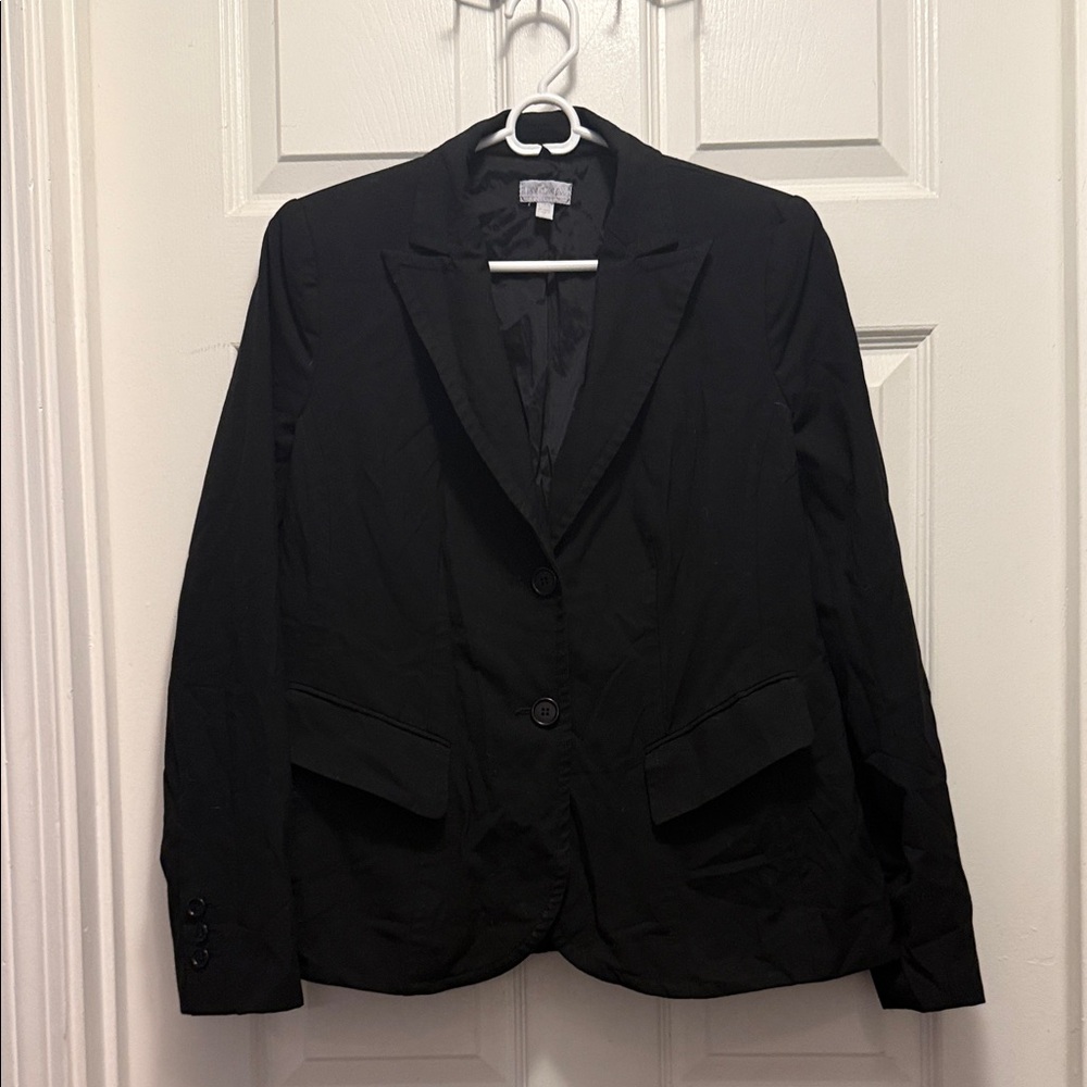 A Pea in the Pod Black Maternity Jacket